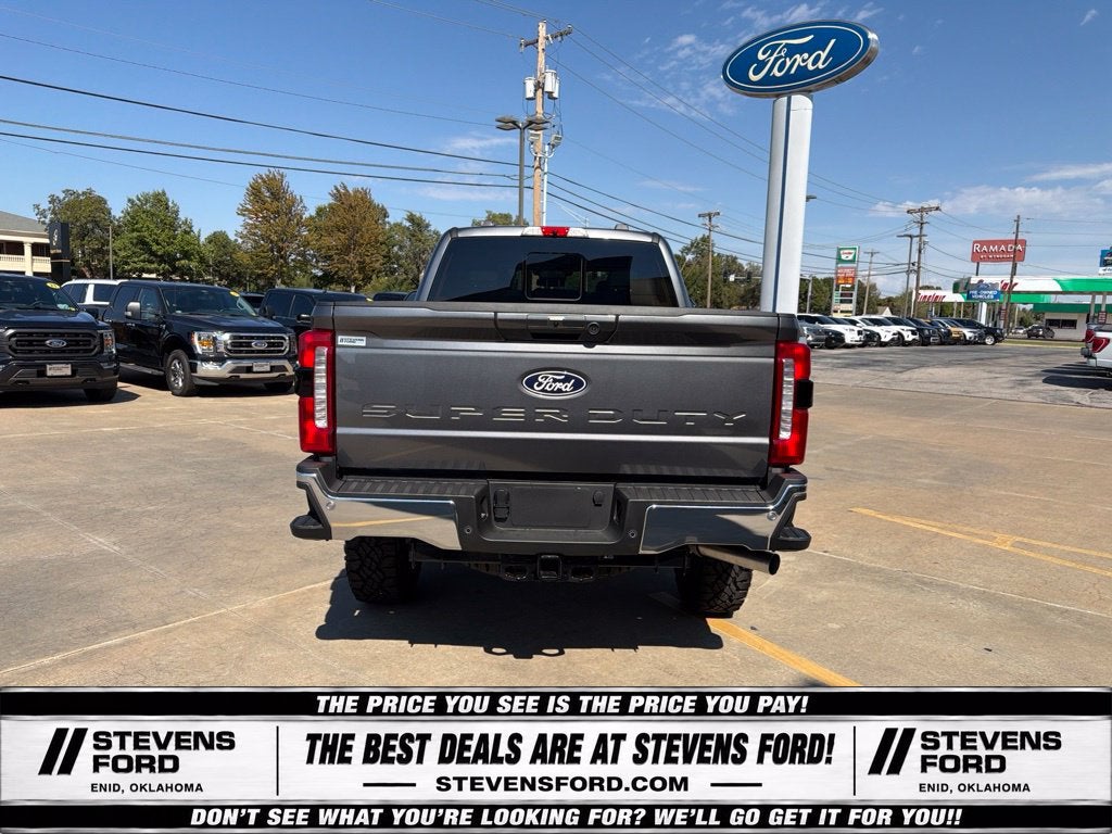 2027 Ford F-250SD XLT