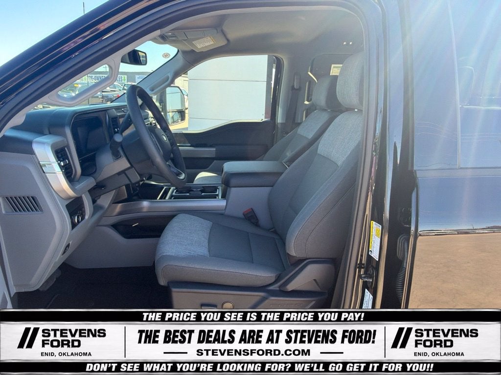 2027 Ford F-350SD XLT DRW
