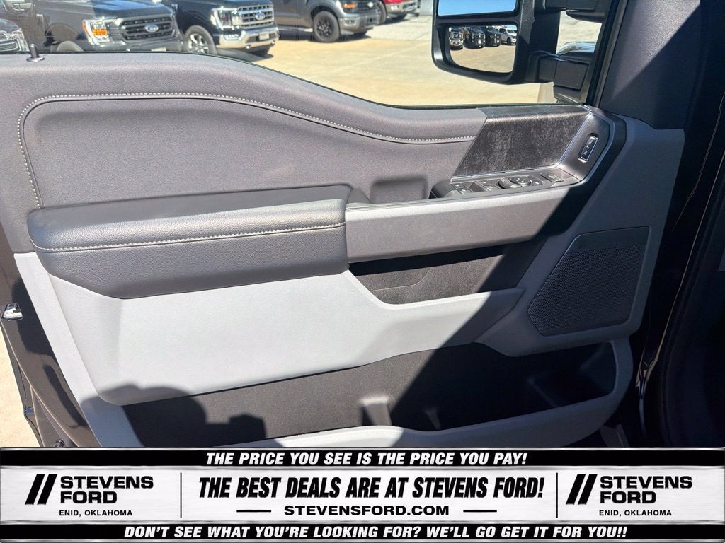 2027 Ford F-350SD XLT DRW