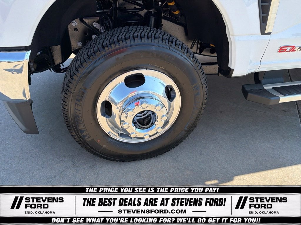 2027 Ford F-350SD XLT DRW
