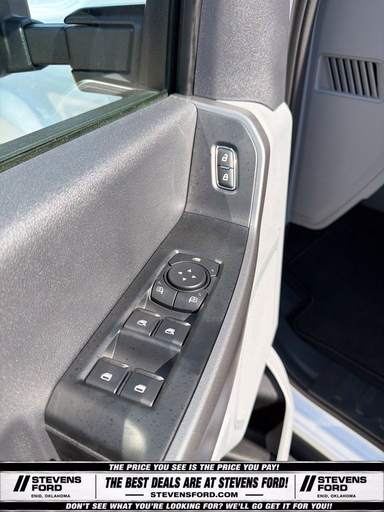 2027 Ford F-350SD XLT DRW