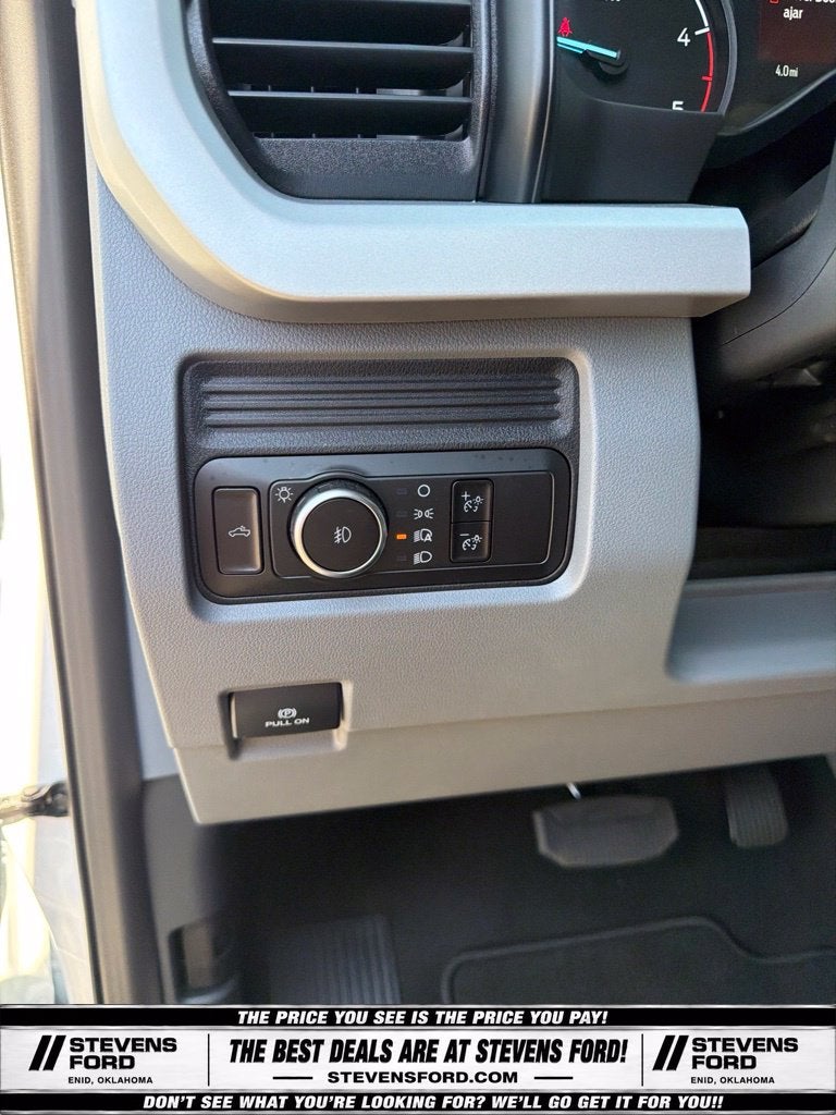 2027 Ford F-350SD XLT DRW