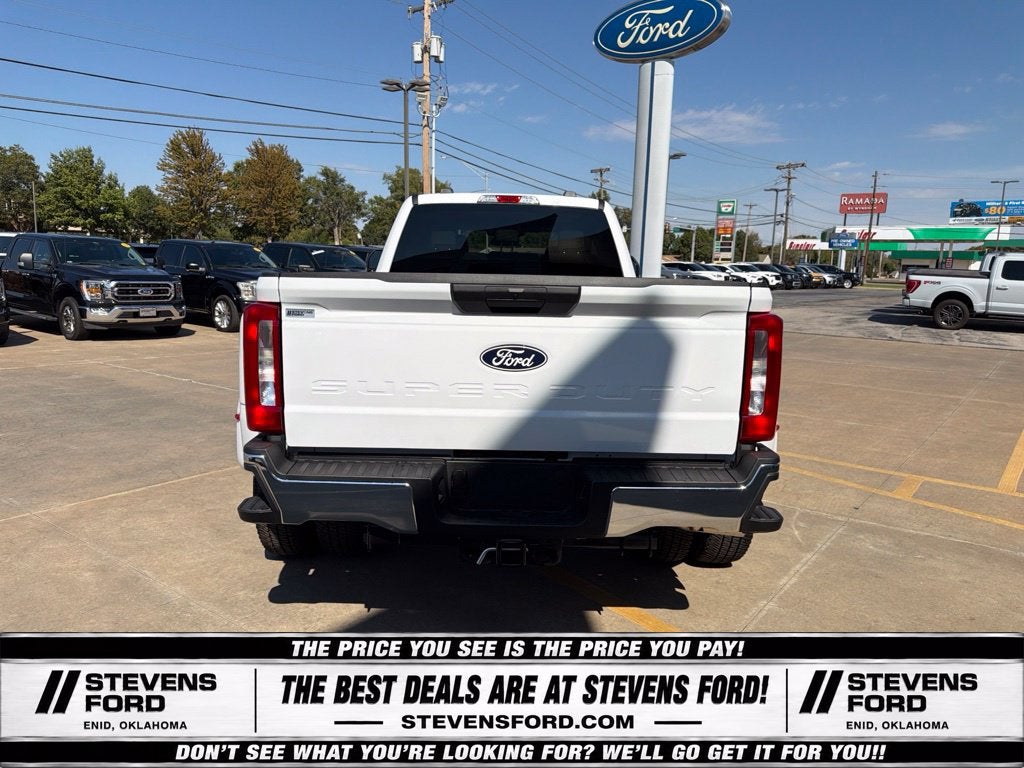 2027 Ford F-350SD XLT DRW