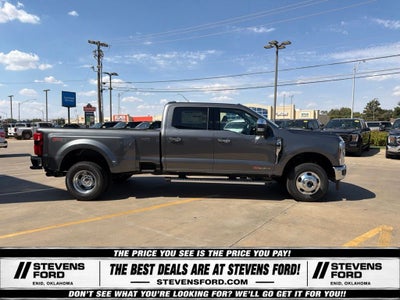 2027 Ford F-350SD Lariat DRW