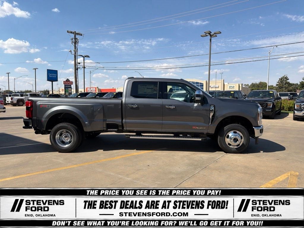 2027 Ford F-350SD Lariat DRW
