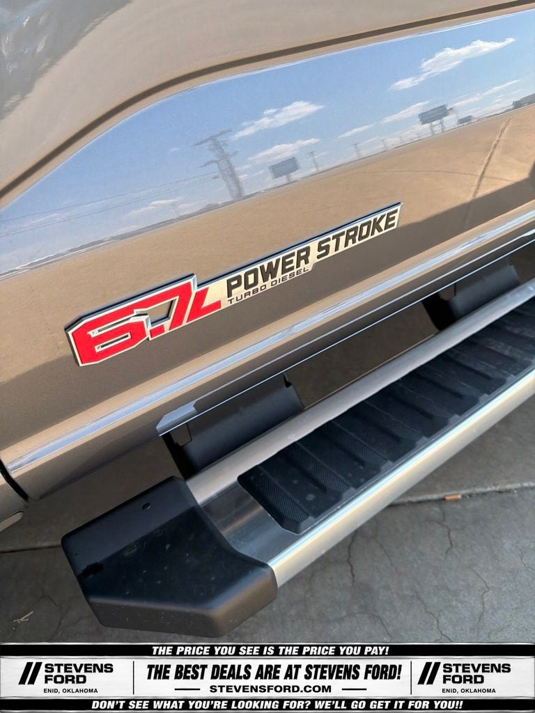 2027 Ford F-350SD Lariat DRW