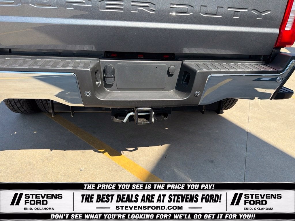 2027 Ford F-350SD Lariat DRW