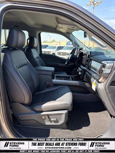 2027 Ford F-350SD Lariat DRW