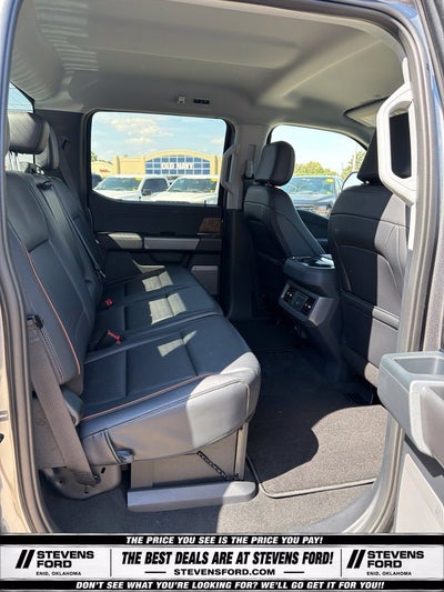 2027 Ford F-350SD Lariat DRW