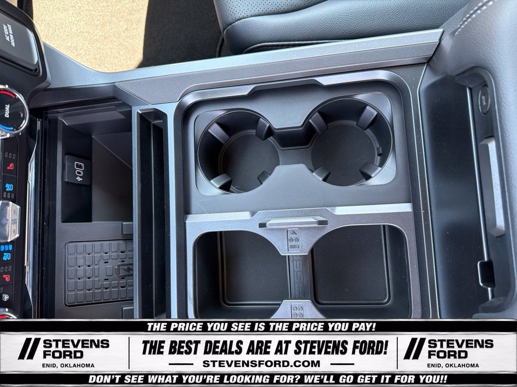 2027 Ford F-350SD Lariat DRW