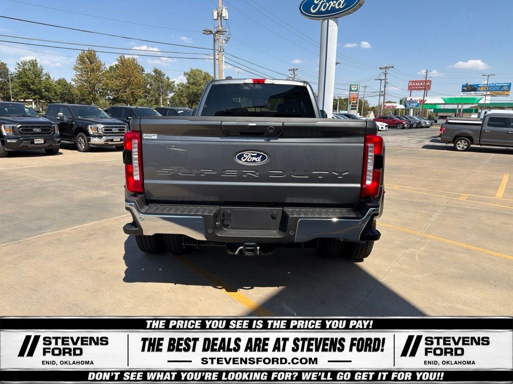 2027 Ford F-350SD Lariat DRW
