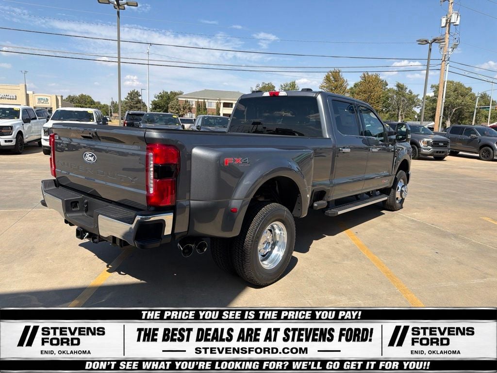 2027 Ford F-350SD Lariat DRW