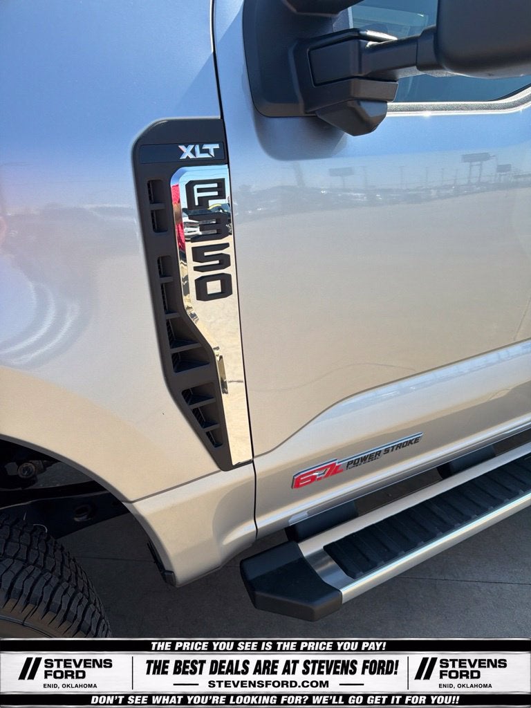 2027 Ford F-350SD XLT DRW
