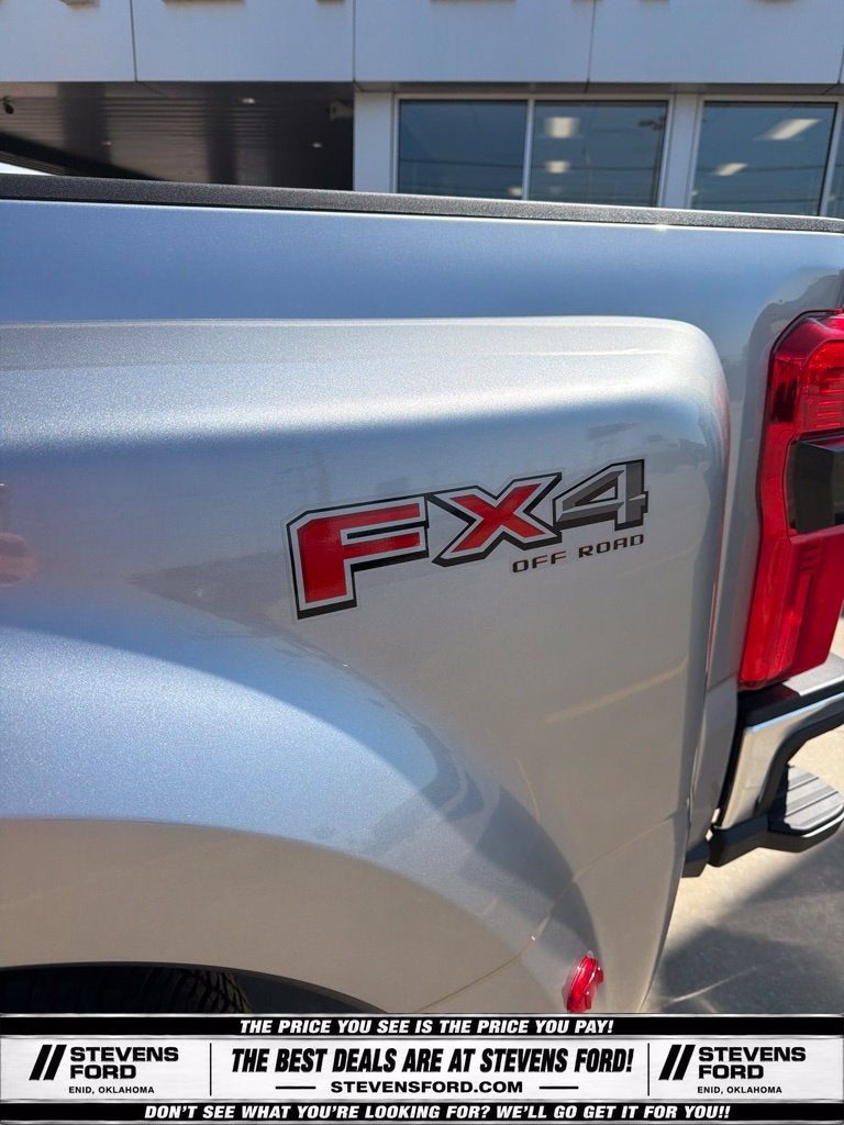 2027 Ford F-350SD XLT DRW