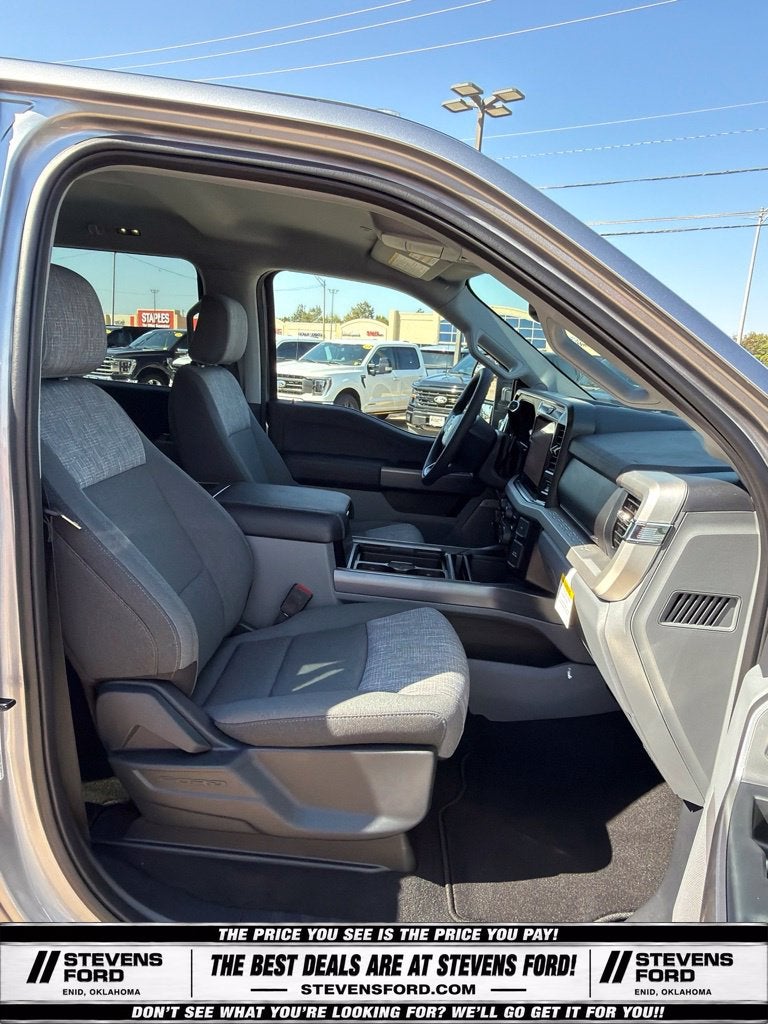 2027 Ford F-350SD XLT DRW