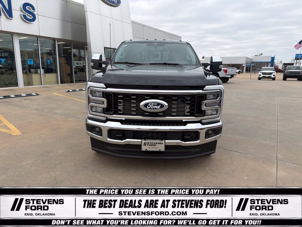 2027 Ford F-350SD Lariat DRW