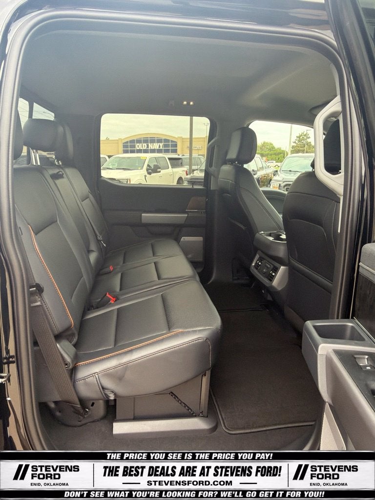 2027 Ford F-350SD Lariat DRW
