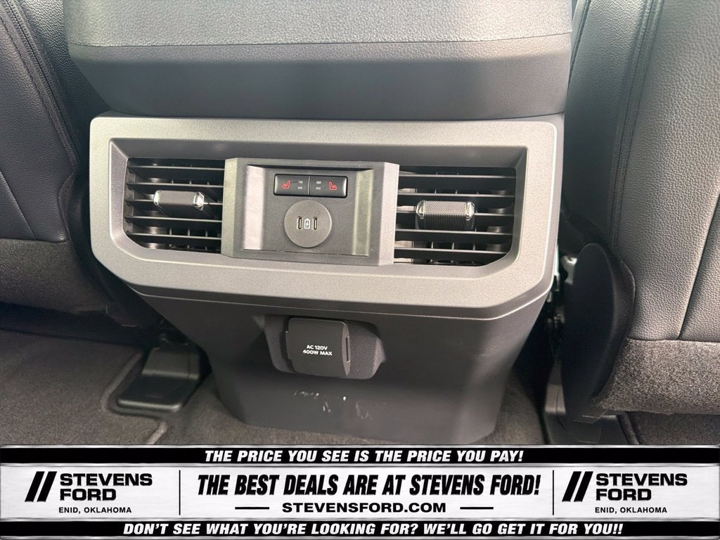 2027 Ford F-350SD Lariat DRW