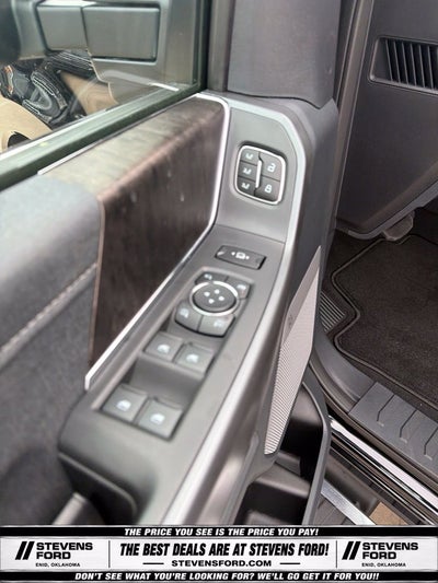 2027 Ford F-350SD Lariat DRW