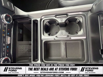 2027 Ford F-350SD Lariat DRW