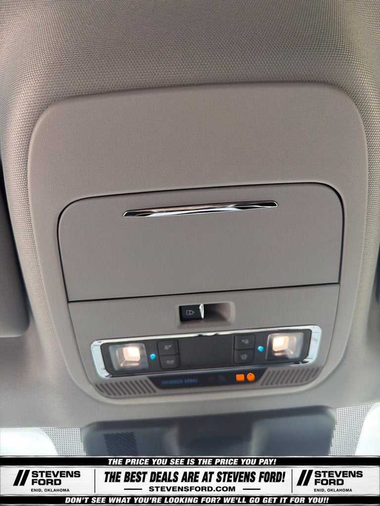 2027 Ford F-350SD Lariat DRW