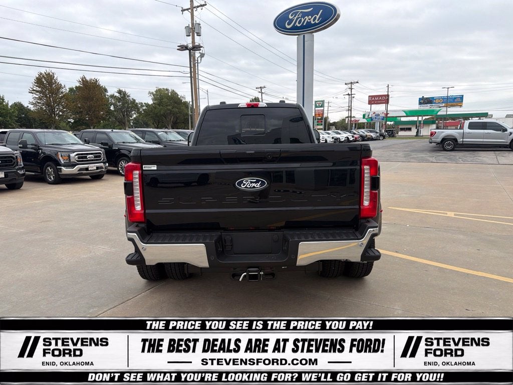 2027 Ford F-350SD Lariat DRW