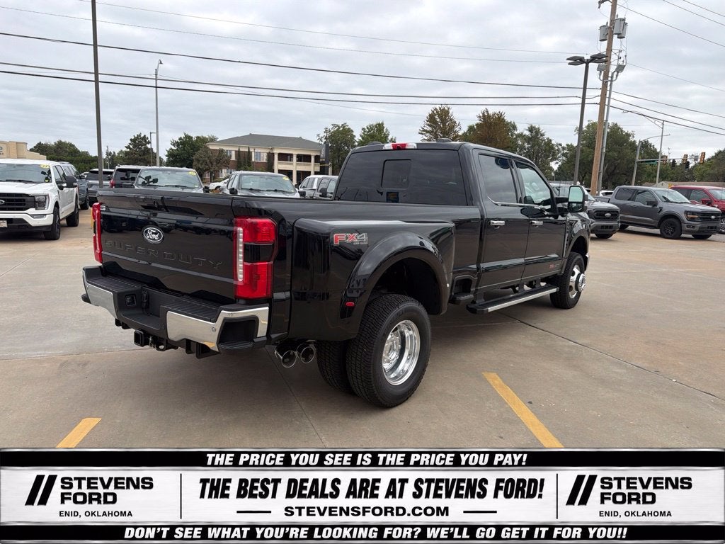 2027 Ford F-350SD Lariat DRW