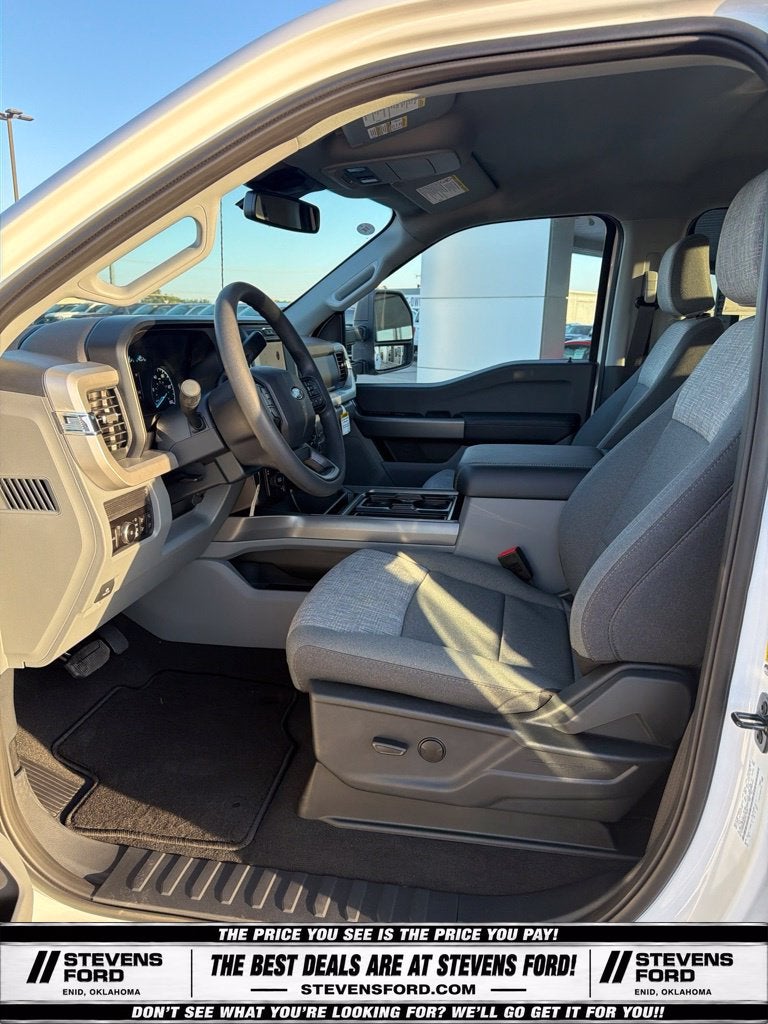 2027 Ford F-350SD XLT DRW