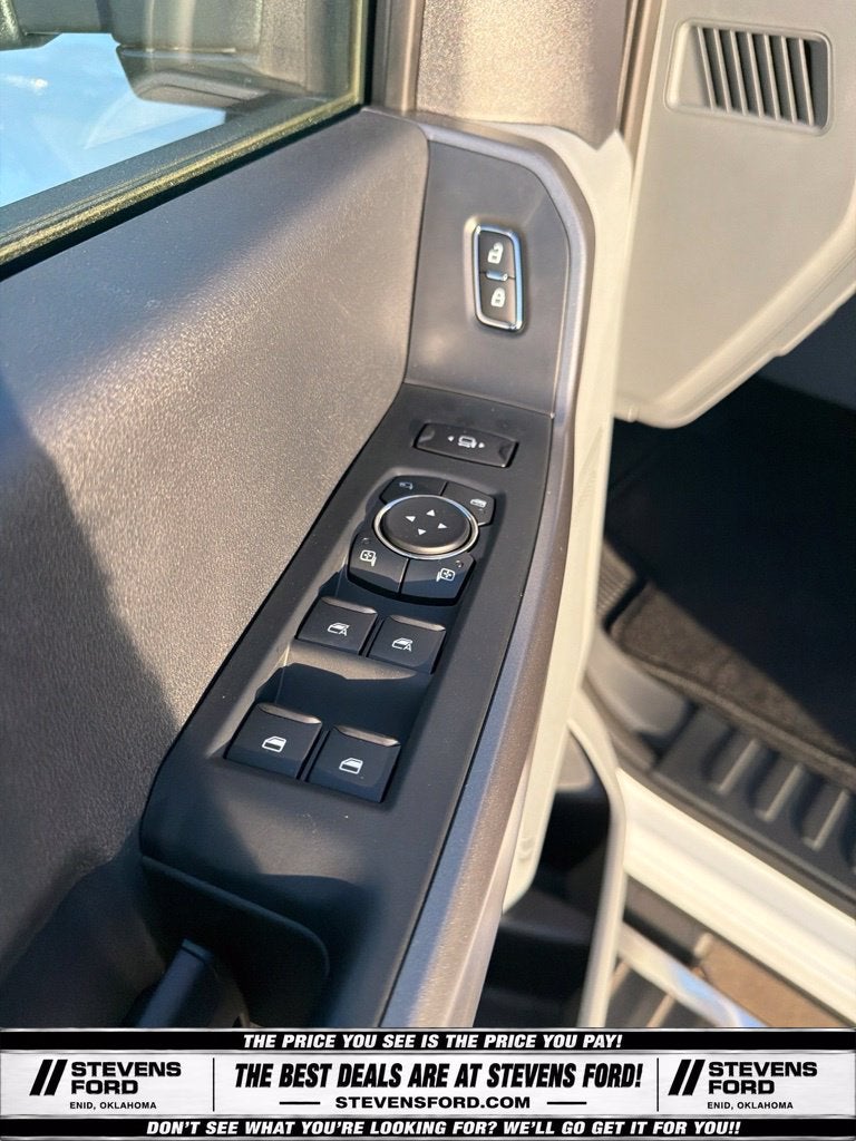 2027 Ford F-350SD XLT DRW
