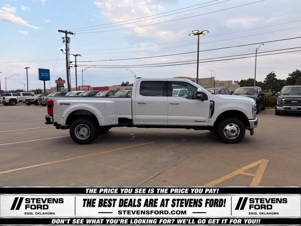 2027 Ford F-350SD Lariat DRW
