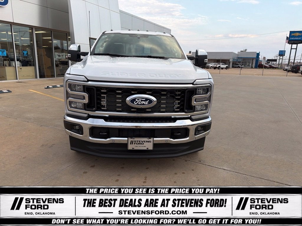 2027 Ford F-350SD Lariat DRW