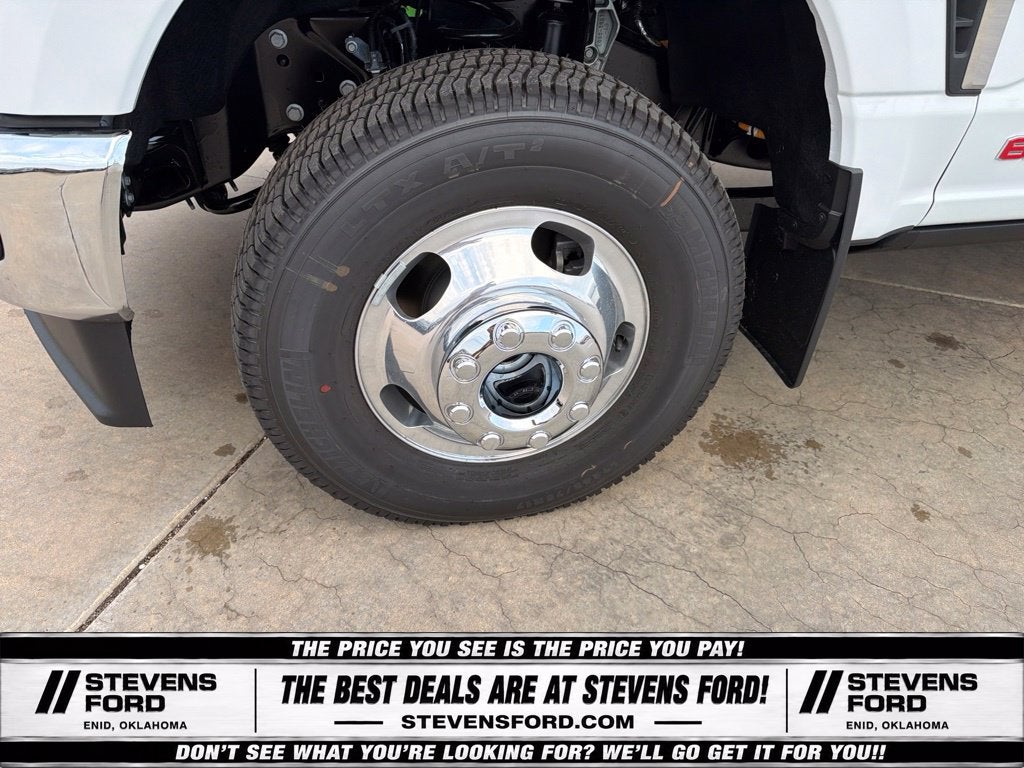 2027 Ford F-350SD Lariat DRW