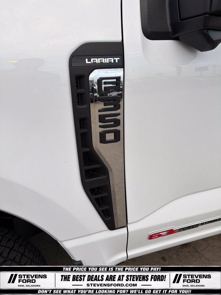 2027 Ford F-350SD Lariat DRW