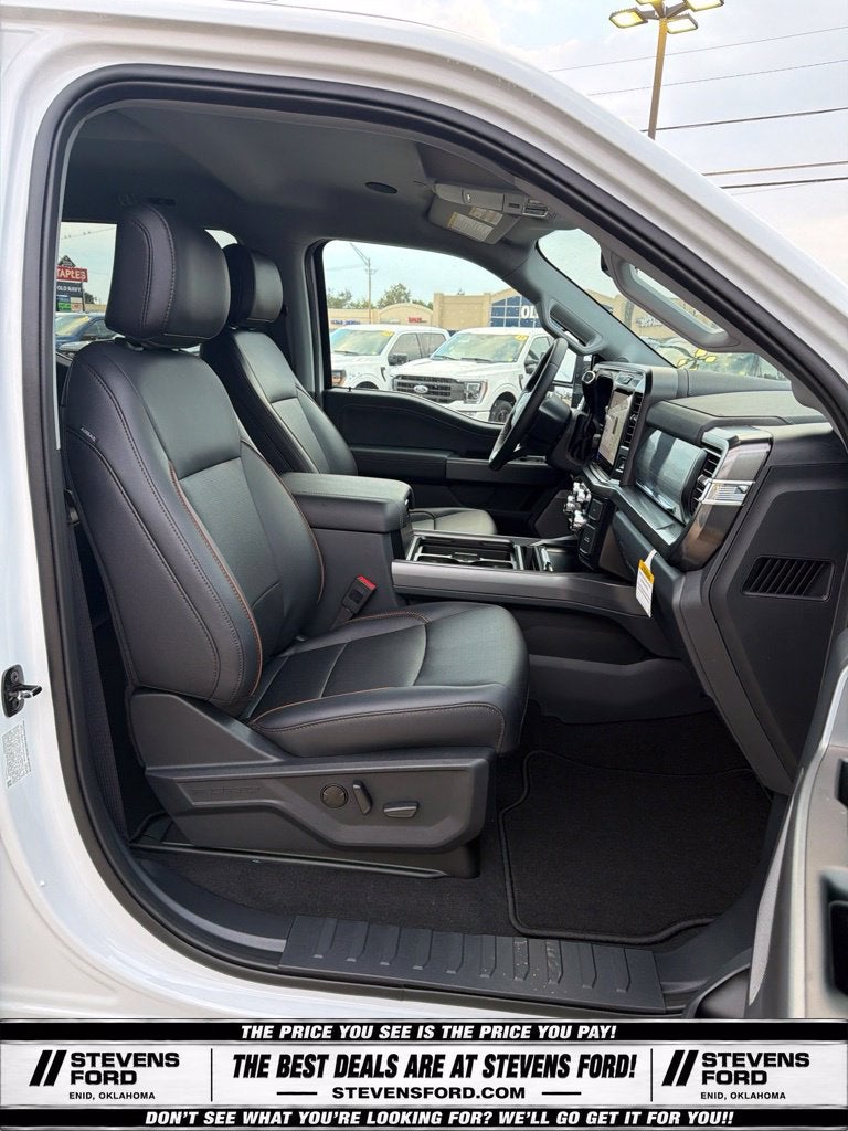2027 Ford F-350SD Lariat DRW