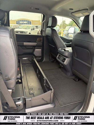 2027 Ford F-350SD Lariat DRW
