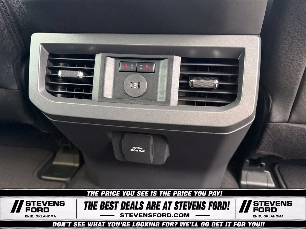 2027 Ford F-350SD Lariat DRW