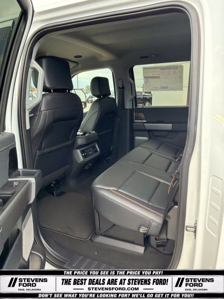 2027 Ford F-350SD Lariat DRW