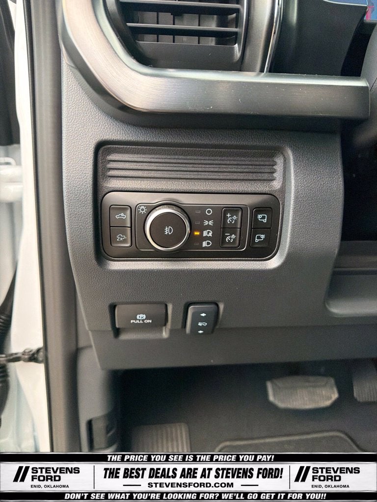 2027 Ford F-350SD Lariat DRW
