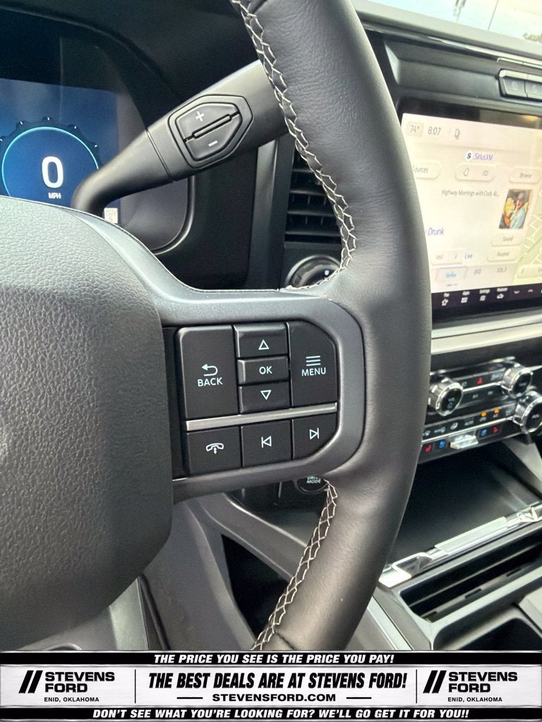 2027 Ford F-350SD Lariat DRW