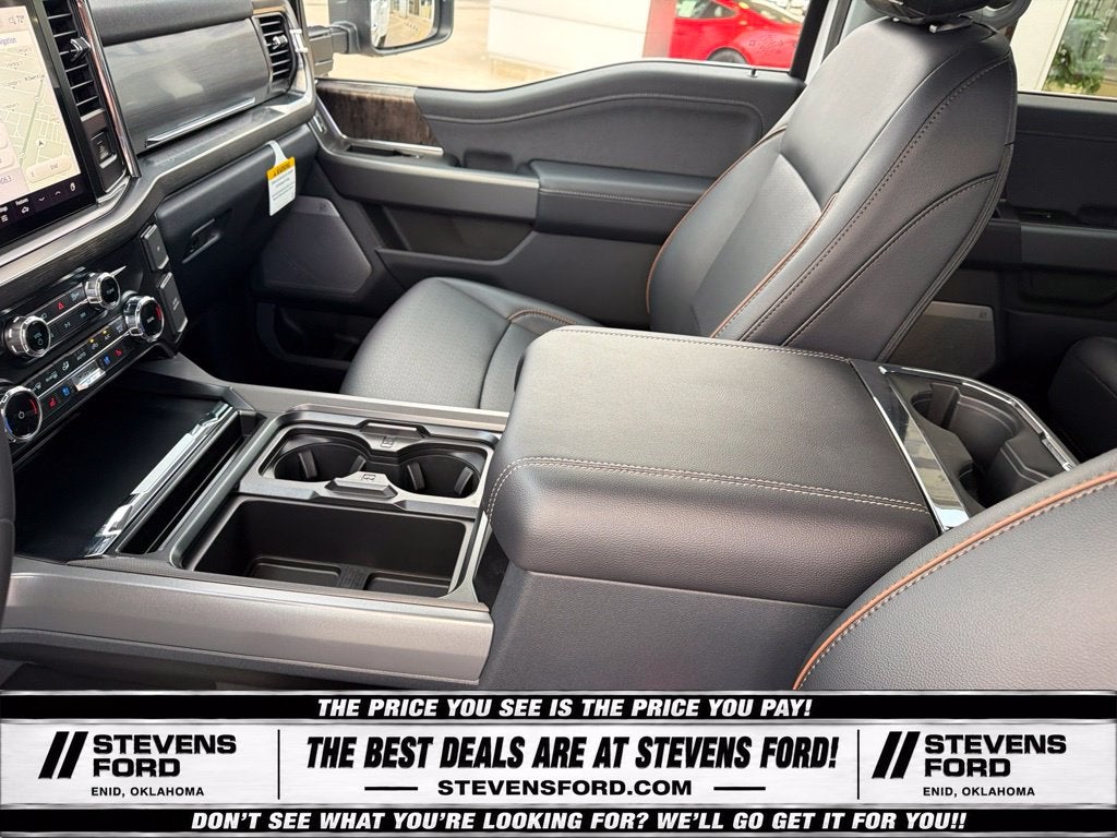 2027 Ford F-350SD Lariat DRW