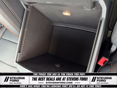 2027 Ford F-350SD Lariat DRW