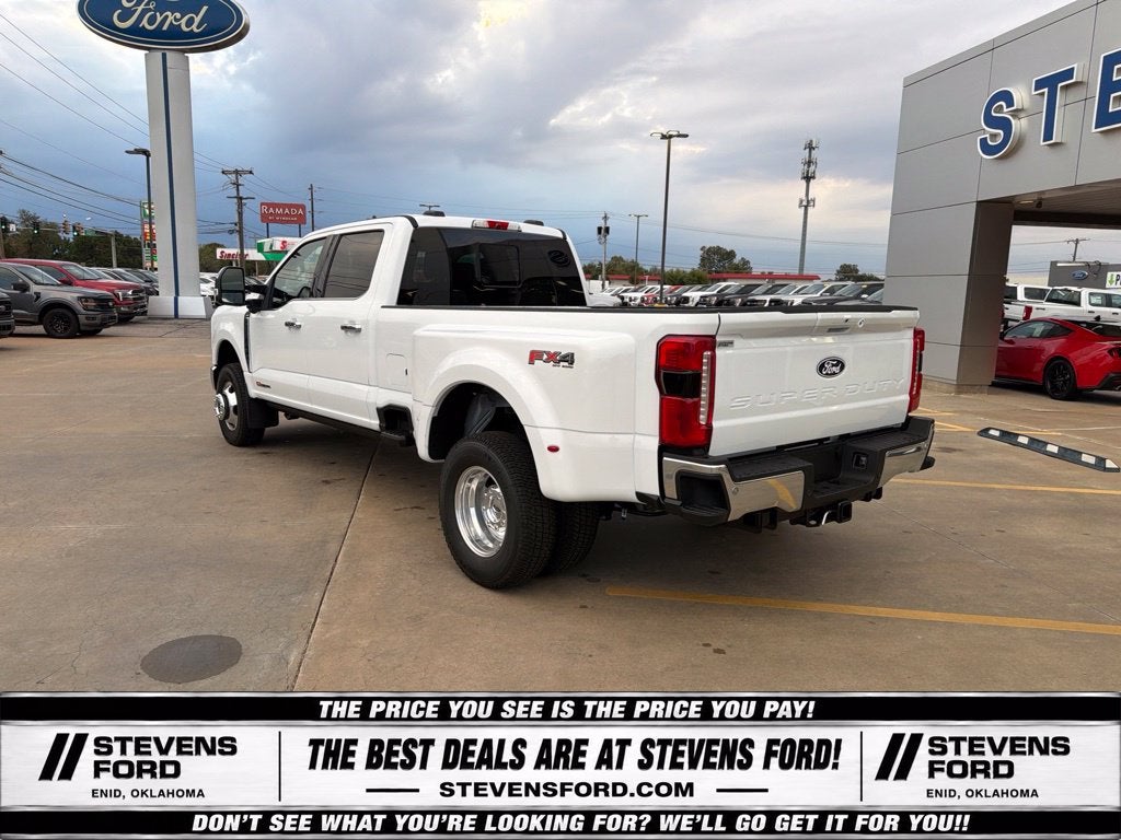 2027 Ford F-350SD Lariat DRW
