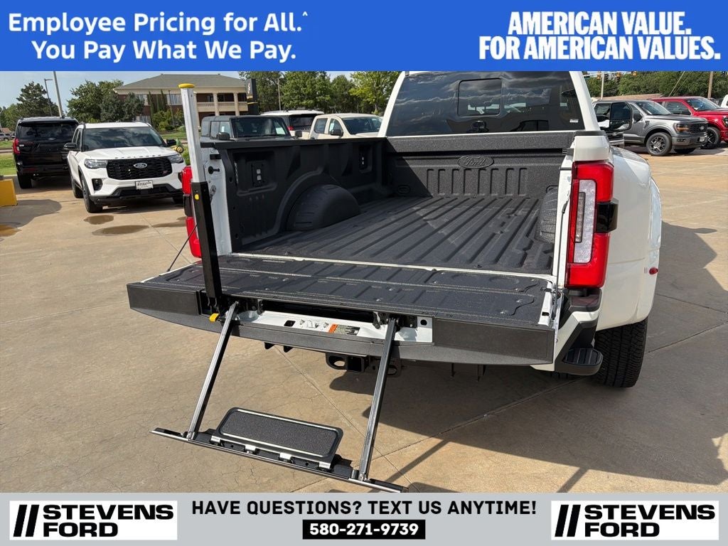 2026 Ford F-350SD Platinum DRW