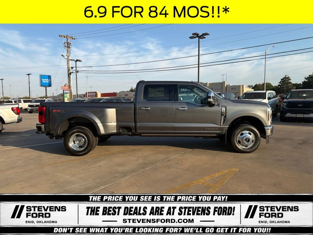 2026 Ford F-350SD Lariat DRW