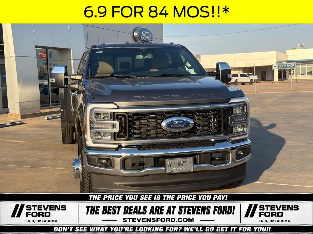 2026 Ford F-350SD Lariat DRW