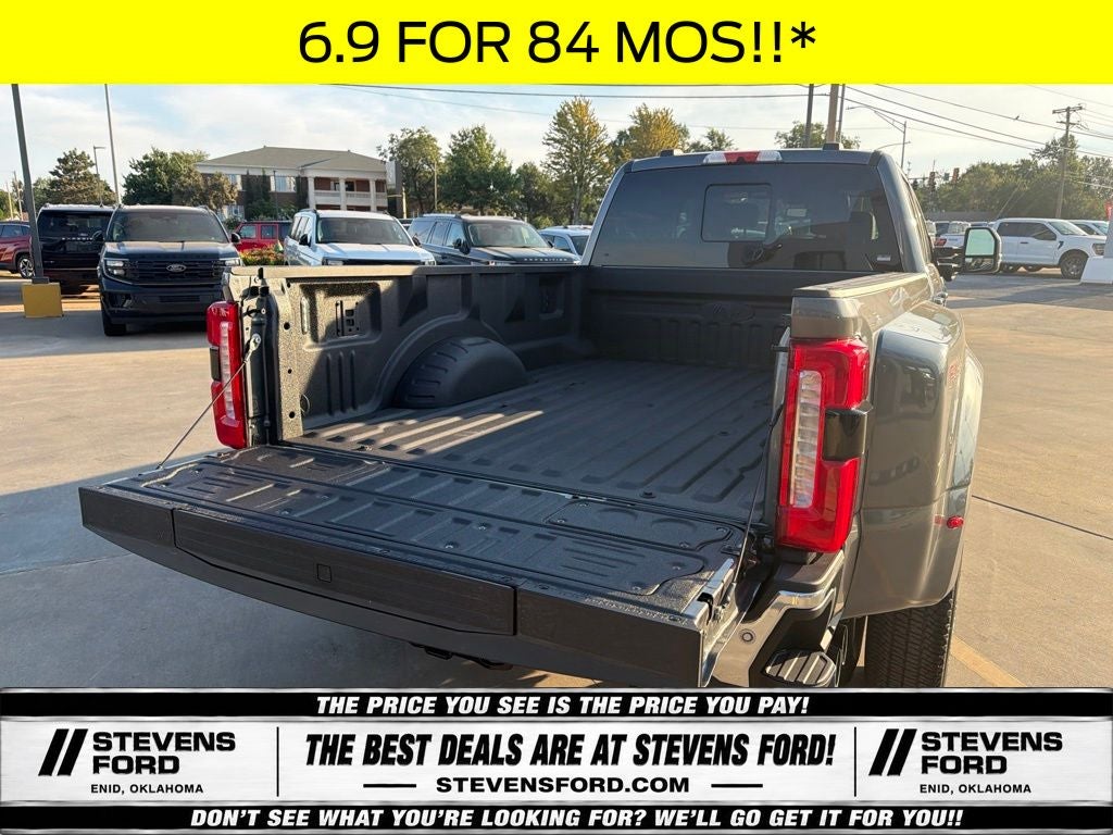 2026 Ford F-350SD Lariat DRW