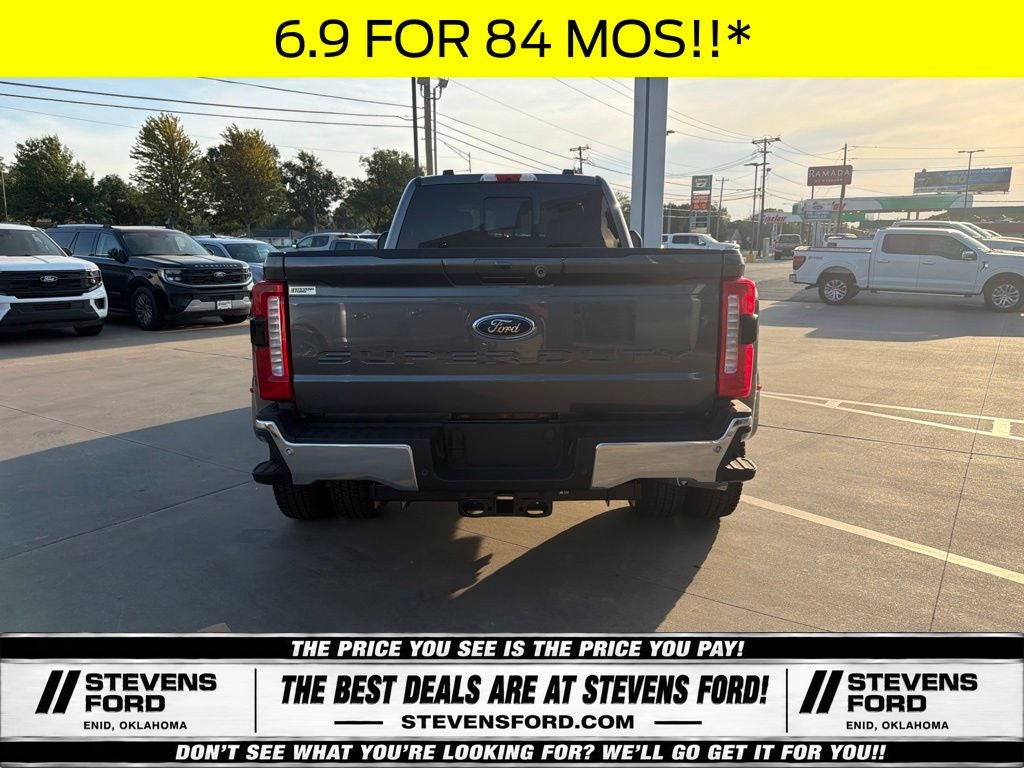 2026 Ford F-350SD Lariat DRW