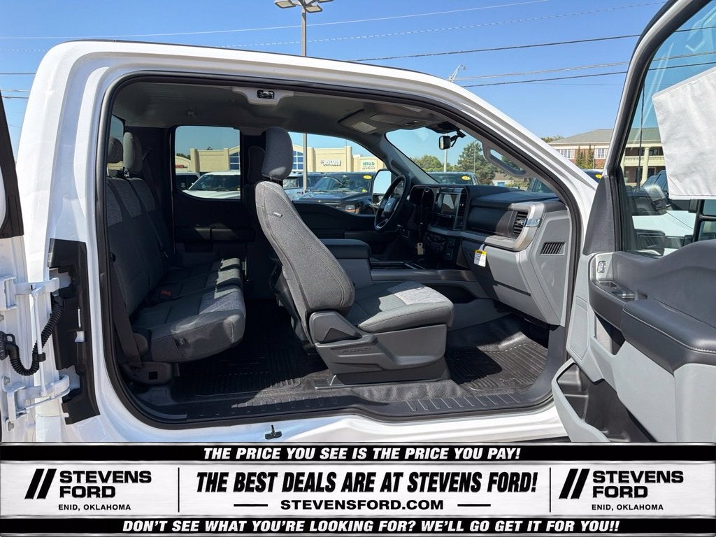 2027 Ford F-350SD XLT
