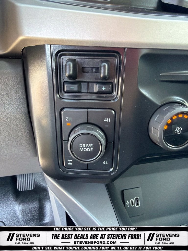 2027 Ford F-350SD XLT