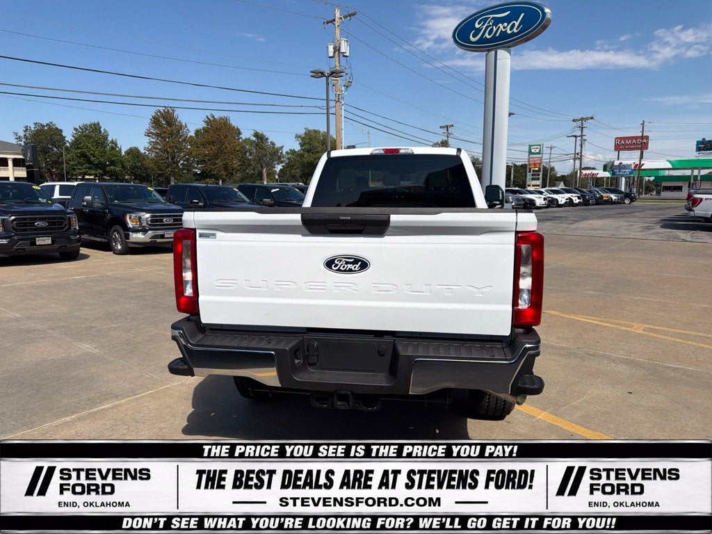 2027 Ford F-350SD XLT